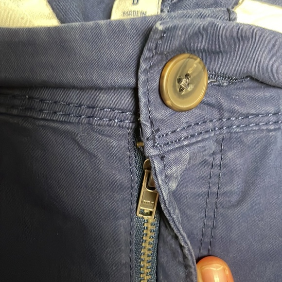 Old Navy Longer Length Navy Blue Chino Shorts - Picture 5 of 7